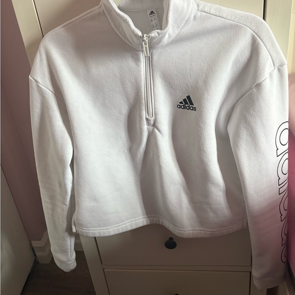 🤍Adidas White Quarter-Zip Pullover🖤